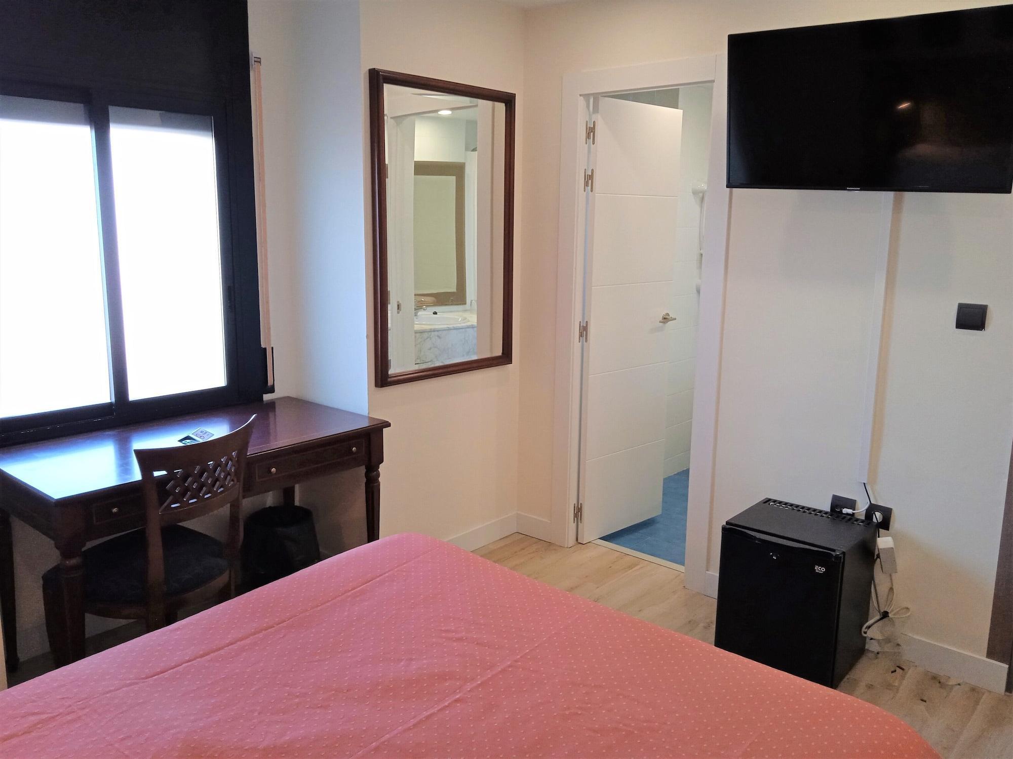 Hotel 153 Castelldefels Extérieur photo