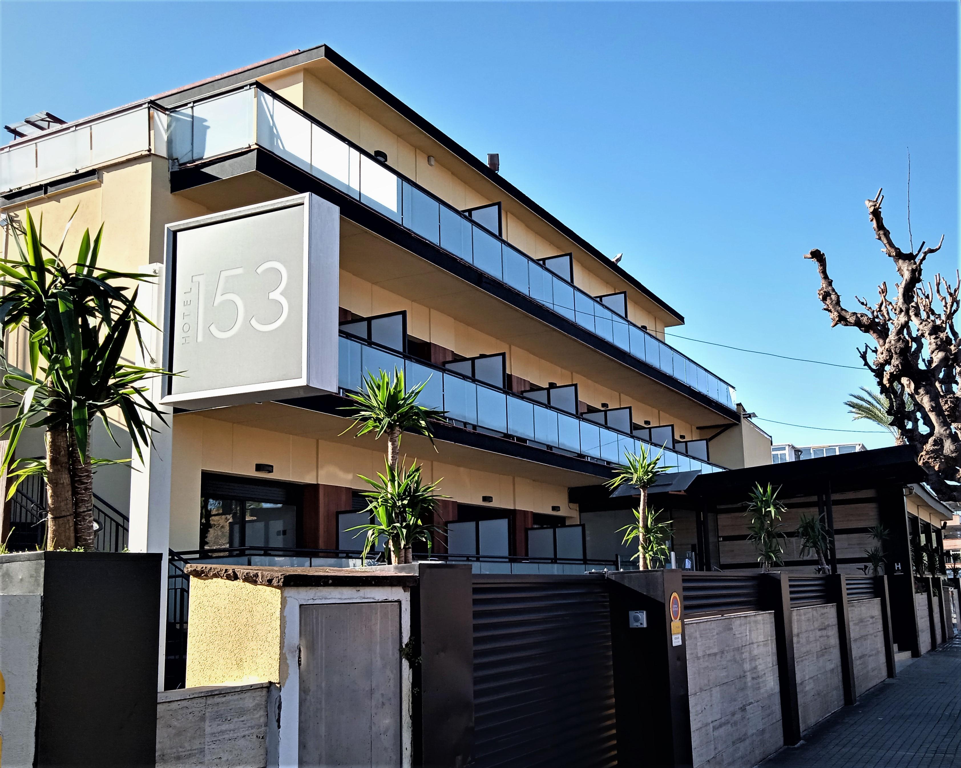 Hotel 153 Castelldefels Extérieur photo