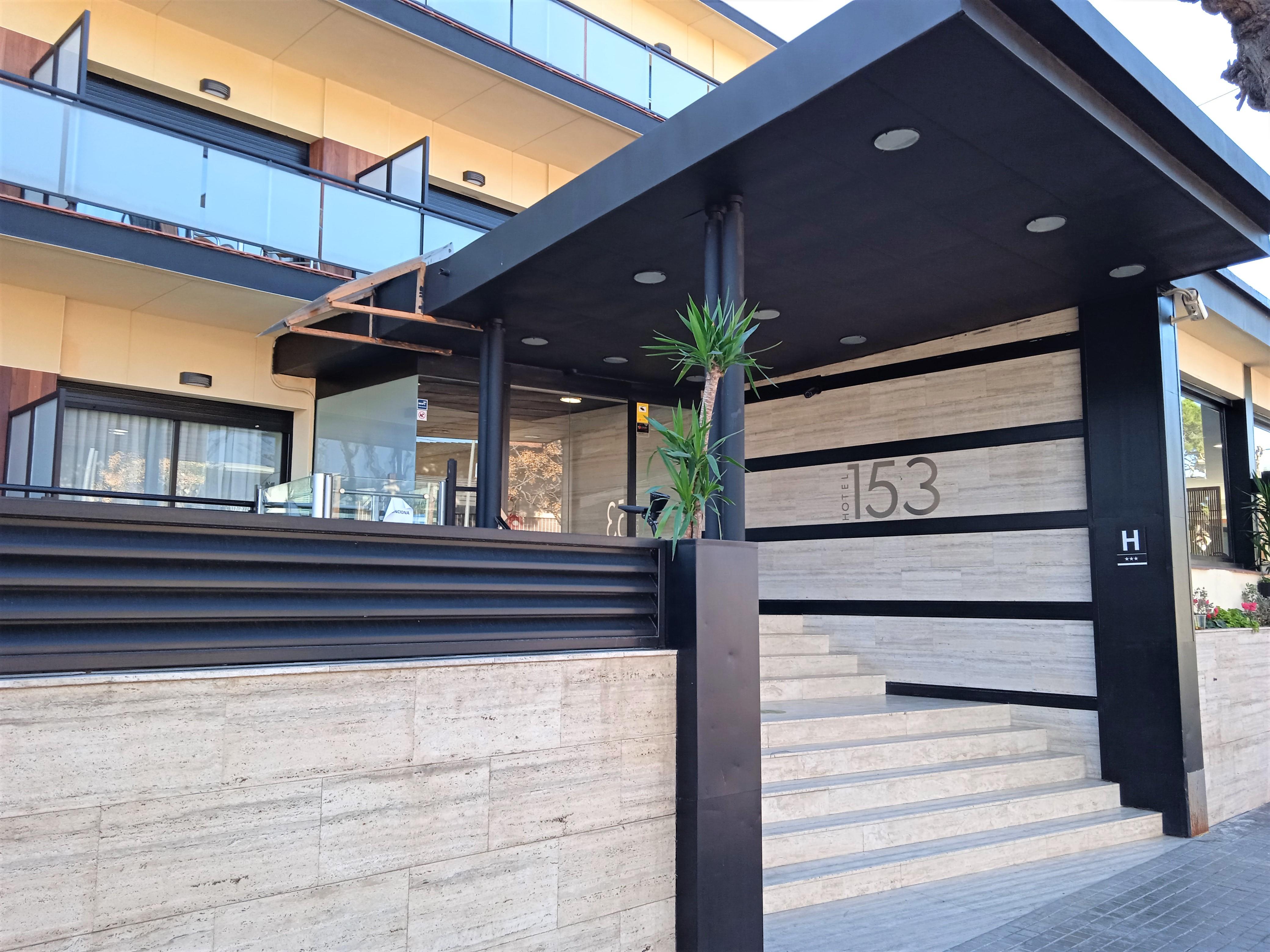 Hotel 153 Castelldefels Extérieur photo